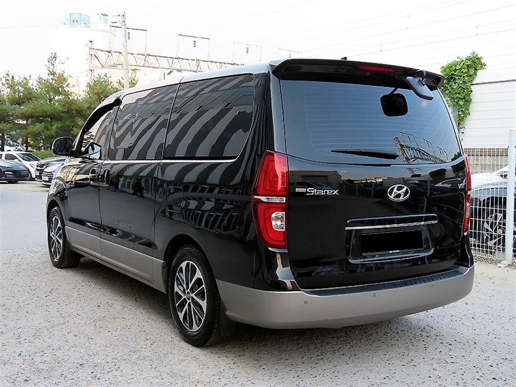 Hyundai Starex — photo 03