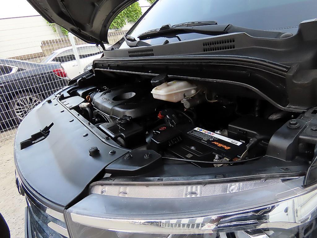 Hyundai Starex — photo 19