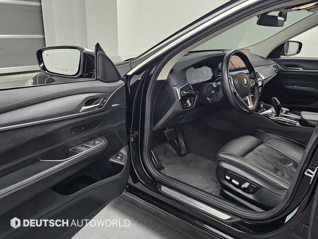 BMW Gran Turismo — photo 11