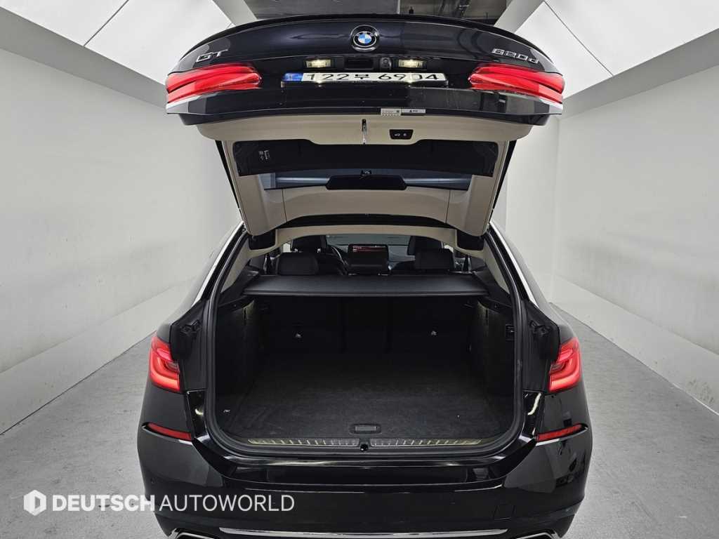 BMW Gran Turismo — photo 19