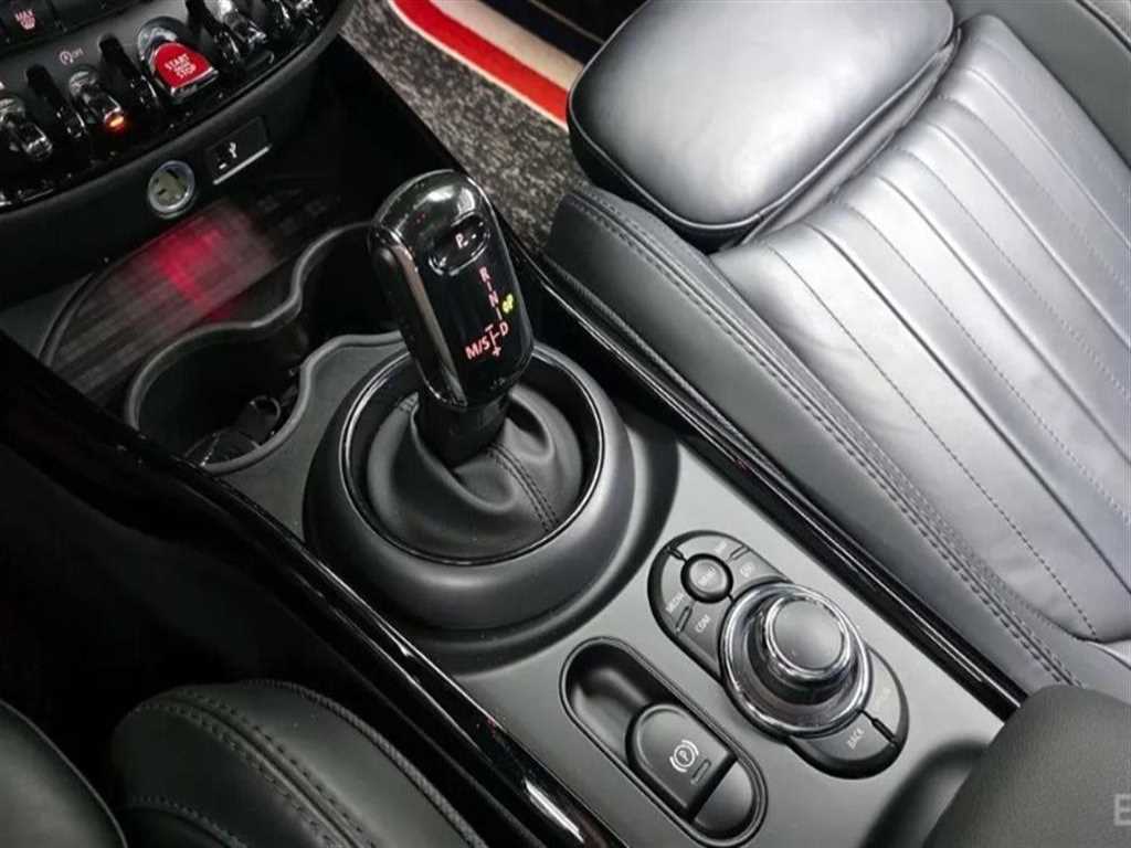 Mini Clubman — photo 09