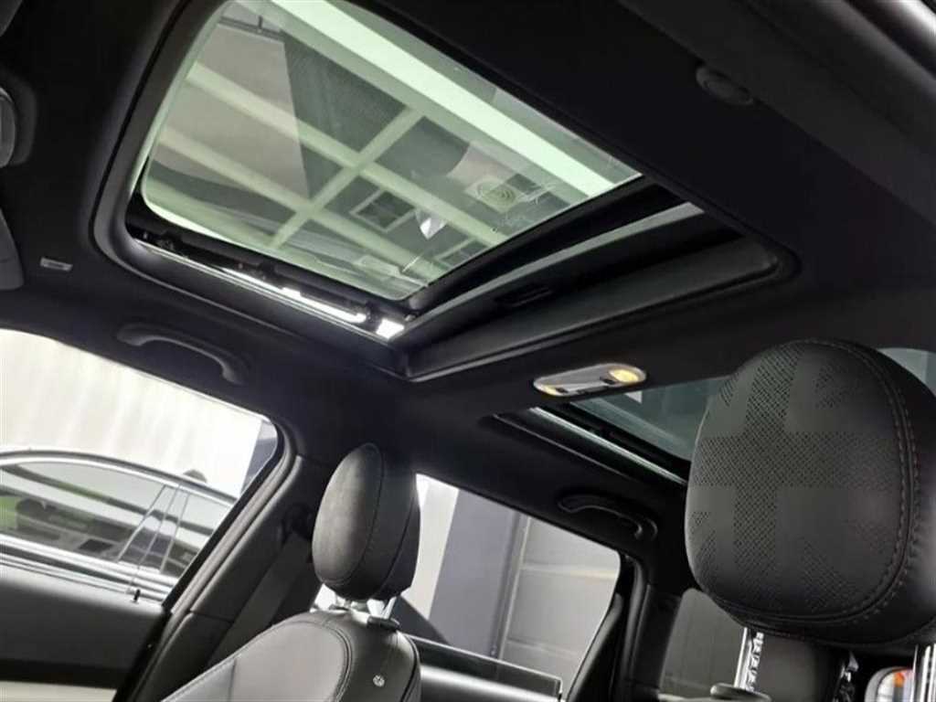 Mini Clubman — photo 18