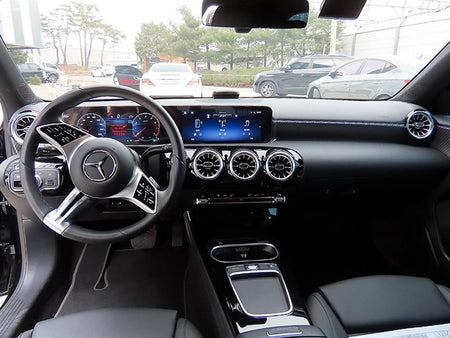 Mercedes-Benz A-Class — photo 07