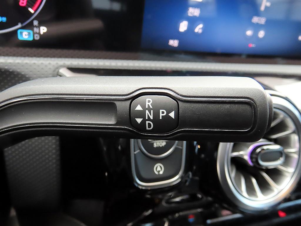 Mercedes-Benz A-Class — photo 10