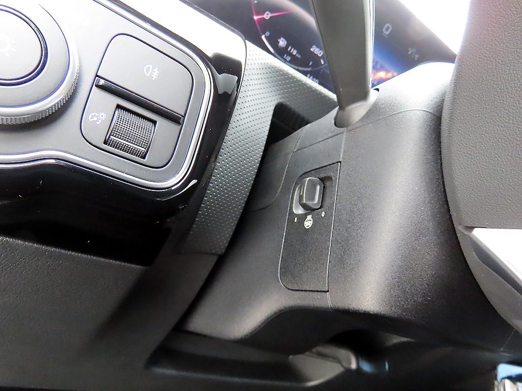 Mercedes-Benz A-Class — photo 12