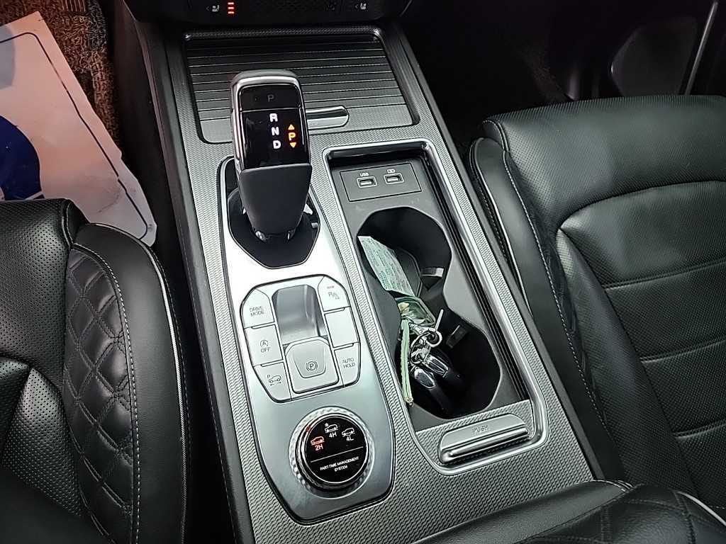 KGM Rexton — photo 08