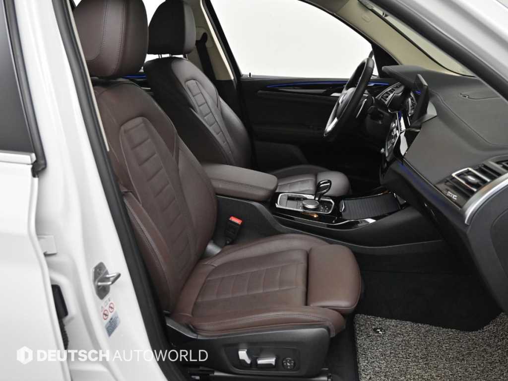 BMW X3 — photo 10