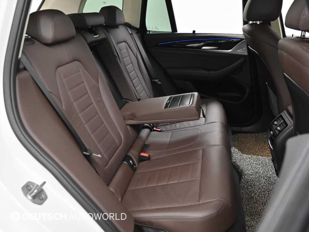BMW X3 — photo 12