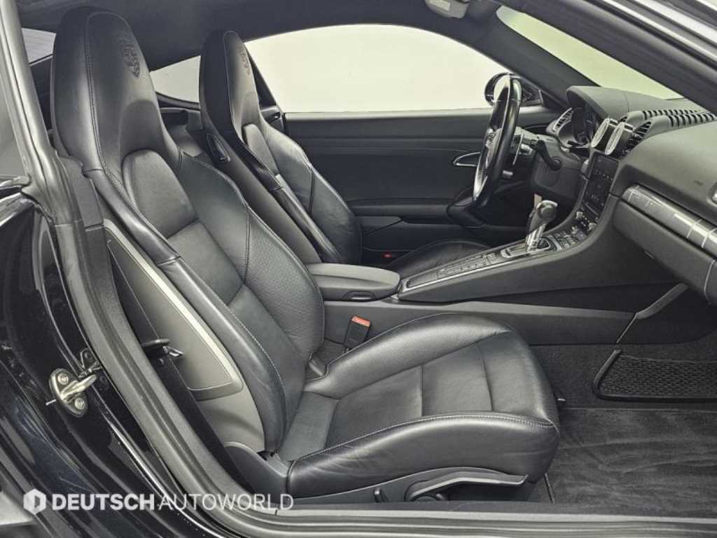 Porsche 718 — photo 10
