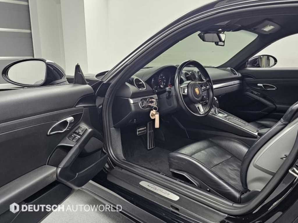 Porsche 718 — photo 11
