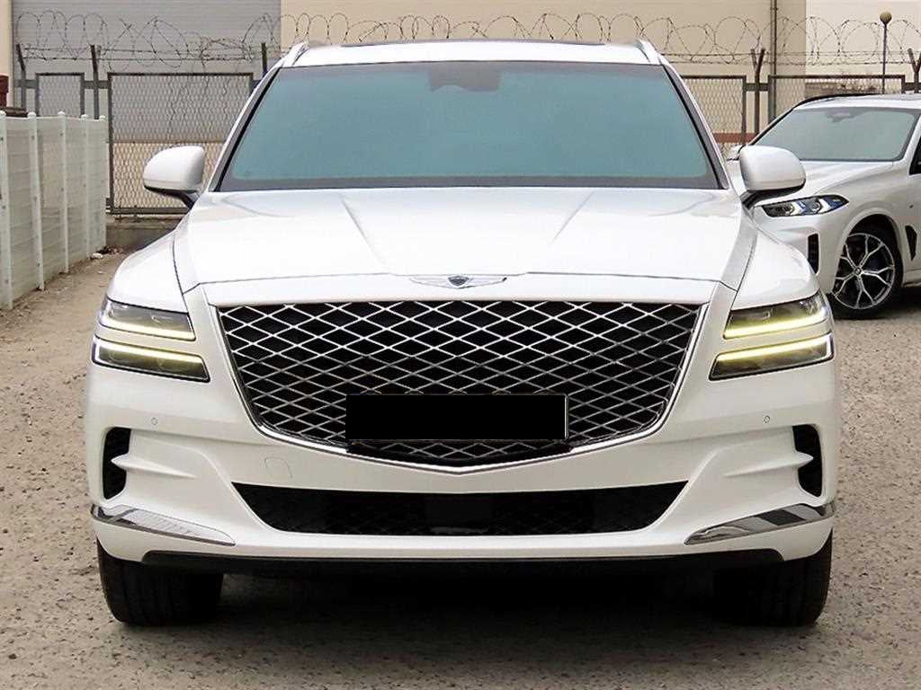 Genesis GV80 — photo 01