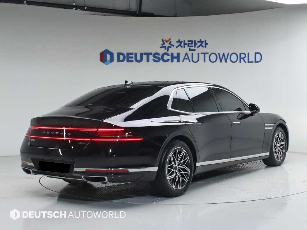 Genesis G90 — photo 02