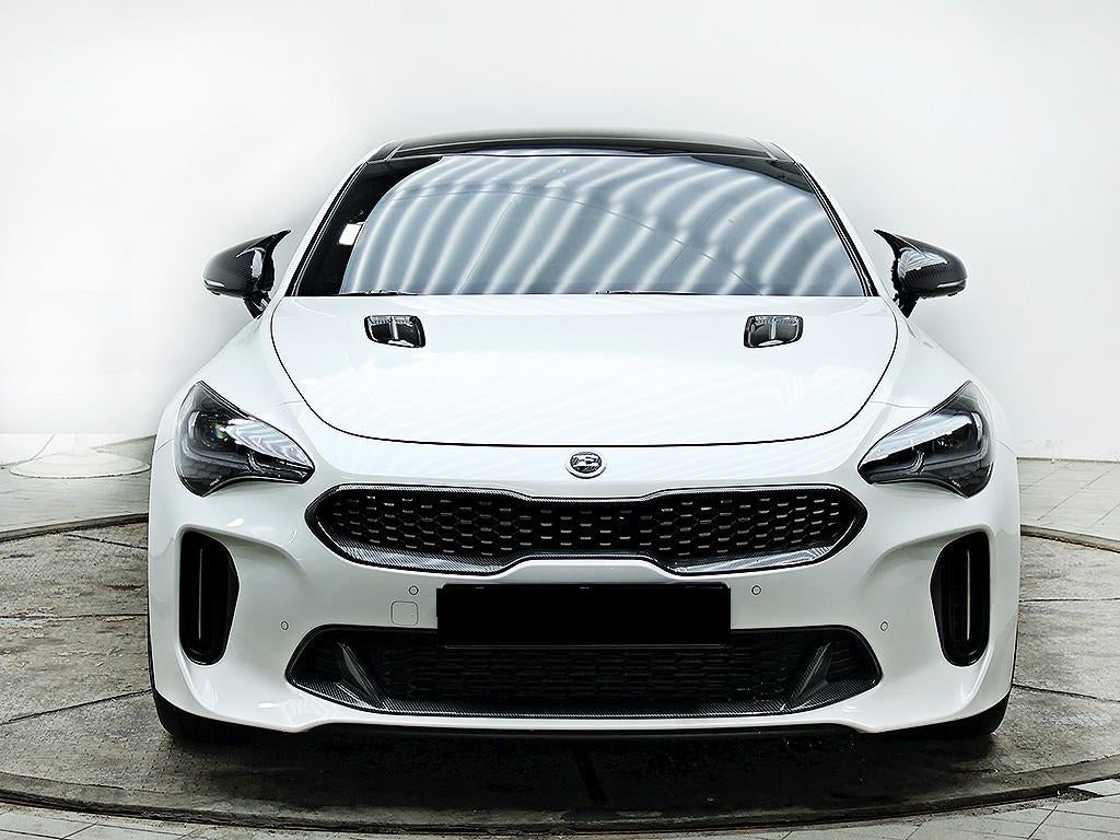 Kia Stinger — photo 01