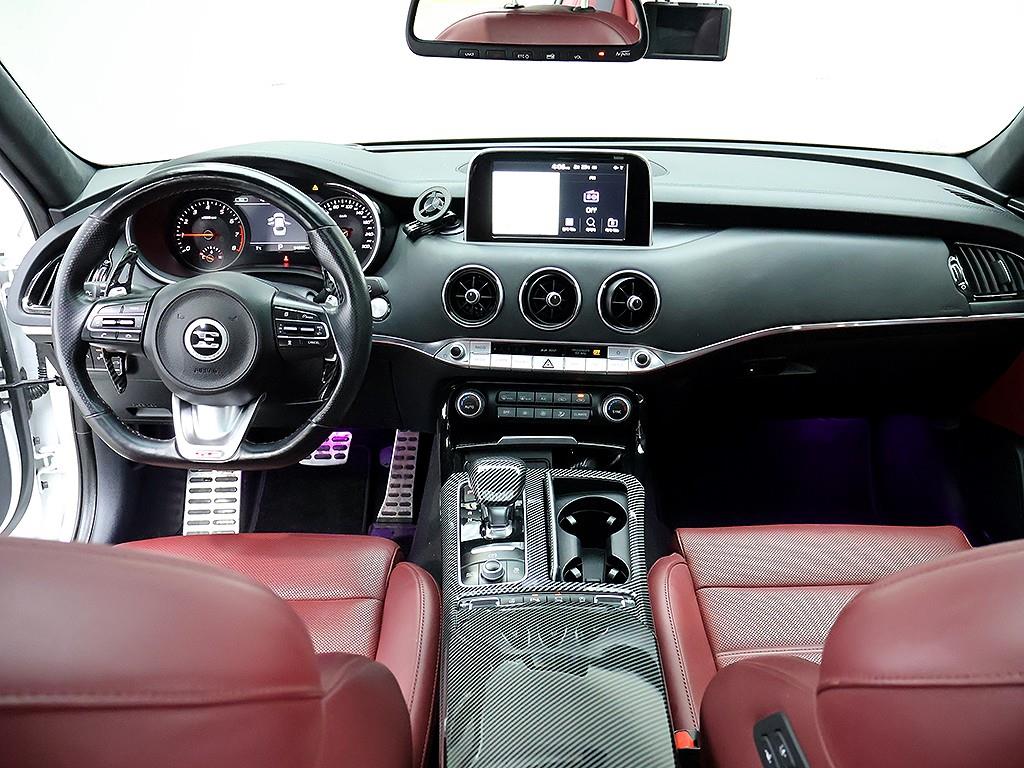 Kia Stinger — photo 05