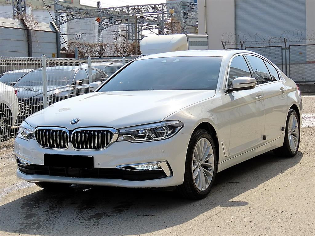 BMW 5-Series — photo 02