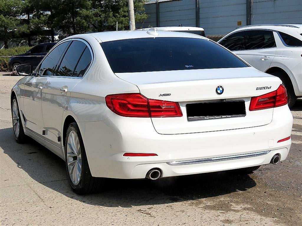 BMW 5-Series — photo 03