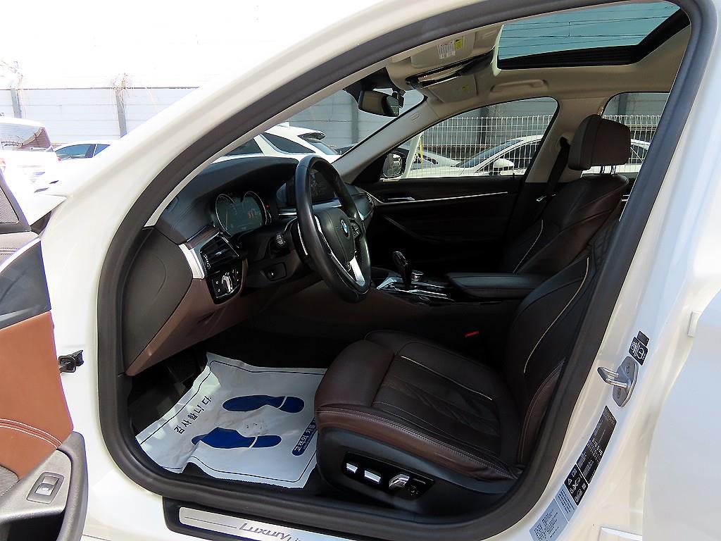 BMW 5-Series — photo 05