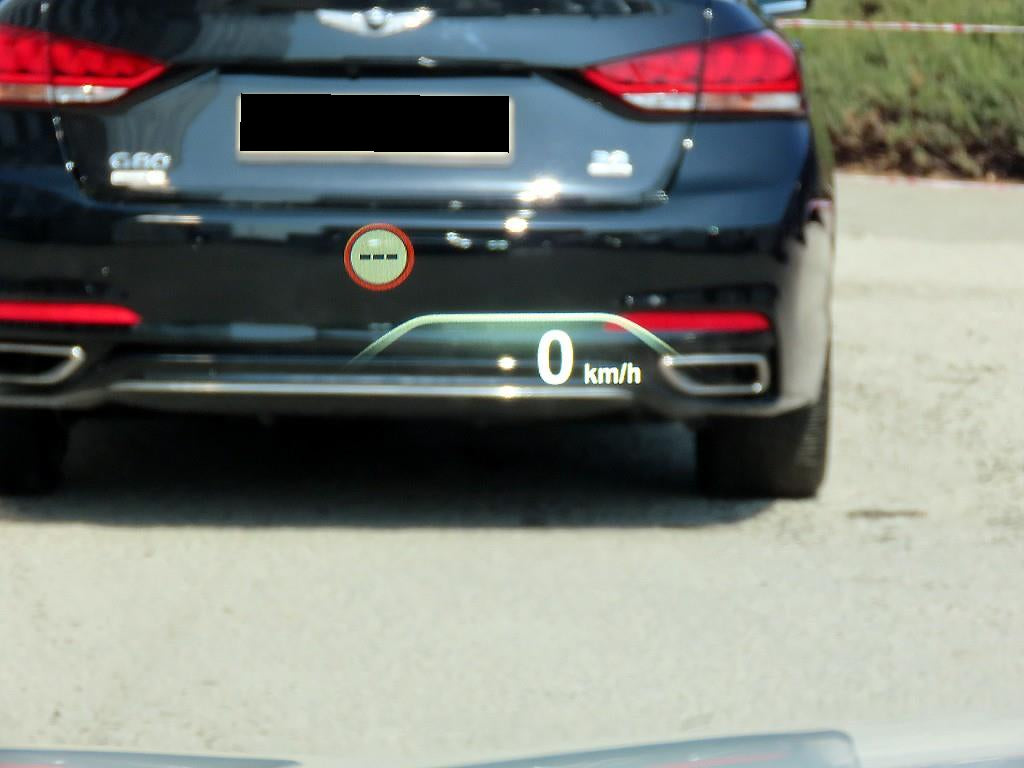 BMW 5-Series — photo 10