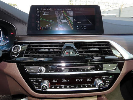 BMW 5-Series — photo 13