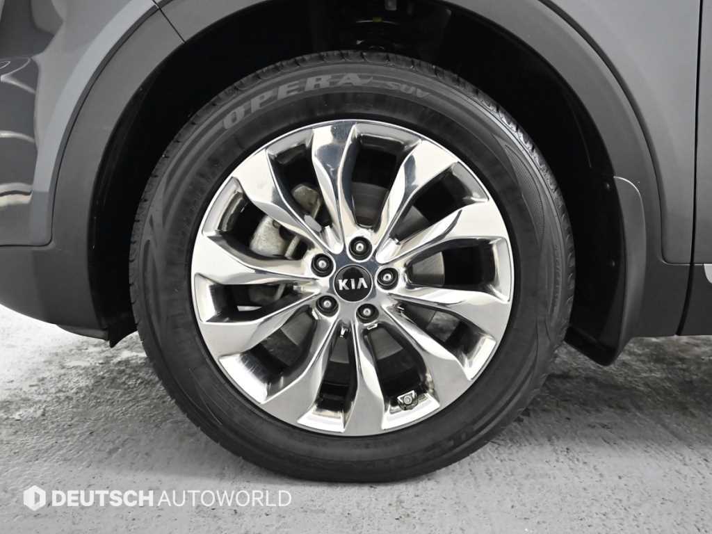 Kia Sorento — photo 05