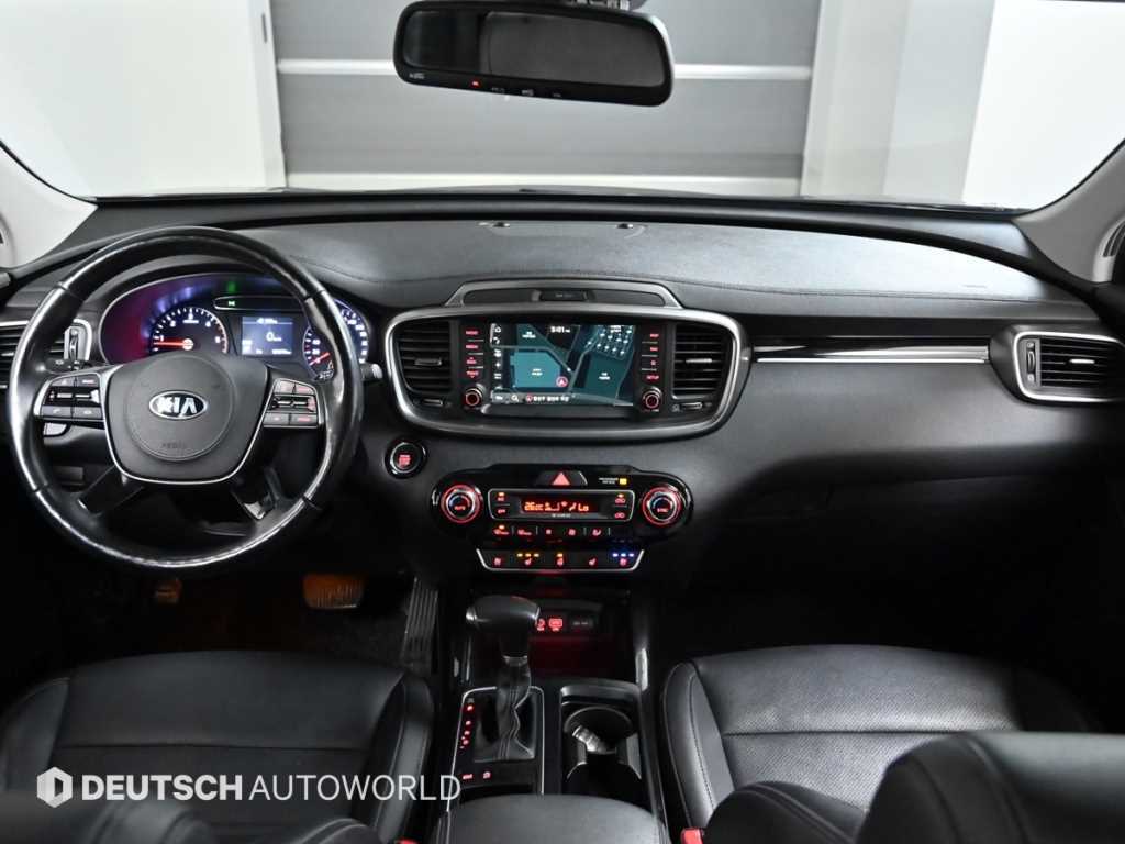 Kia Sorento — photo 07