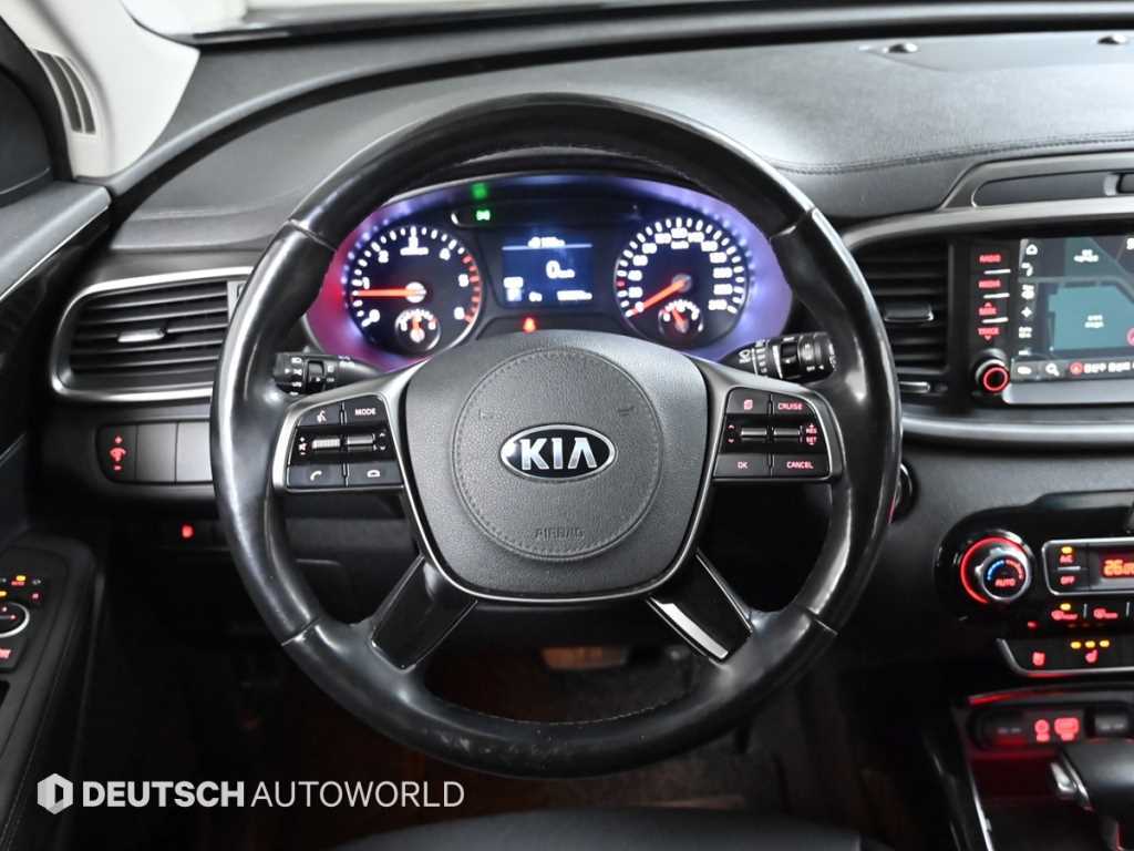 Kia Sorento — photo 13