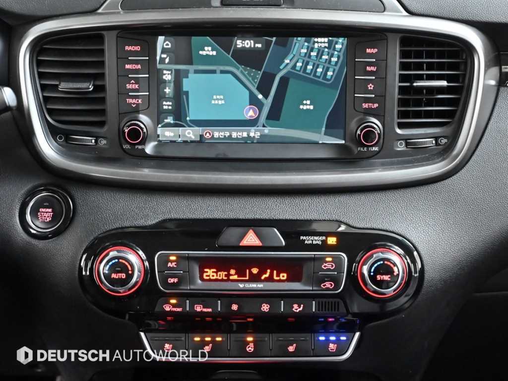 Kia Sorento — photo 14