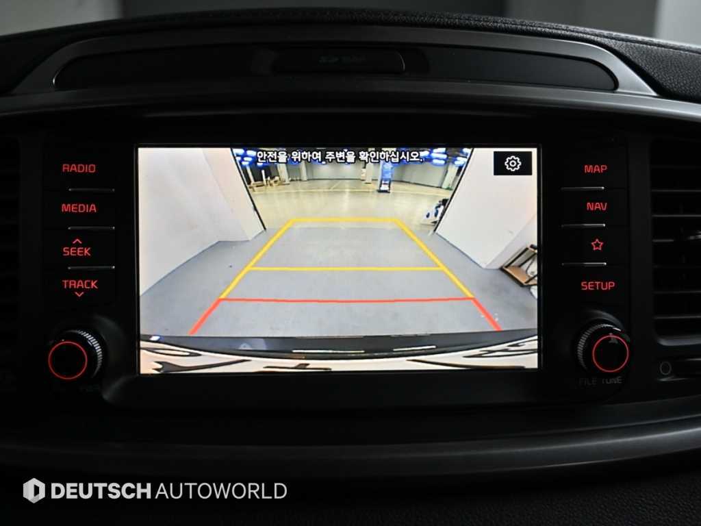Kia Sorento — photo 15