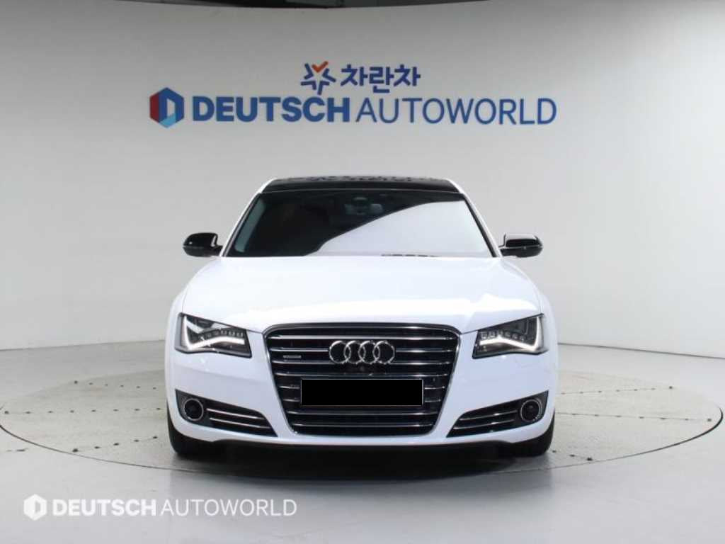Audi A8 — photo 03
