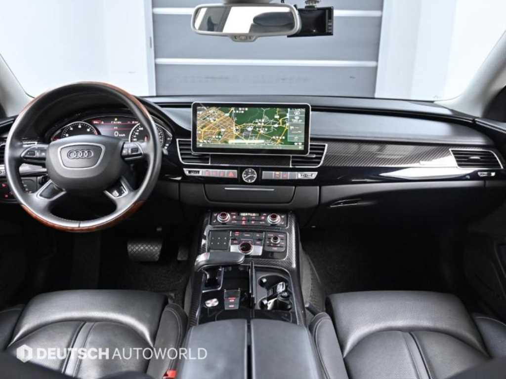 Audi A8 — photo 07