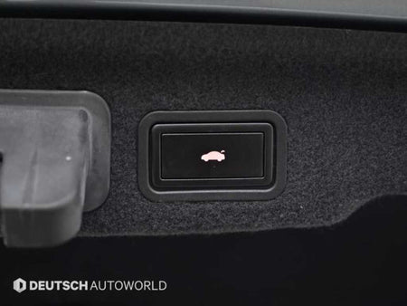 Audi A8 — photo 20
