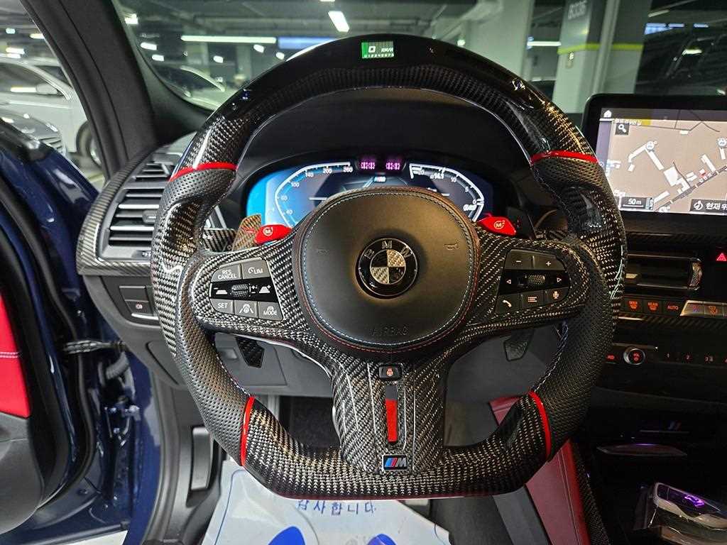 BMW X4 — photo 07