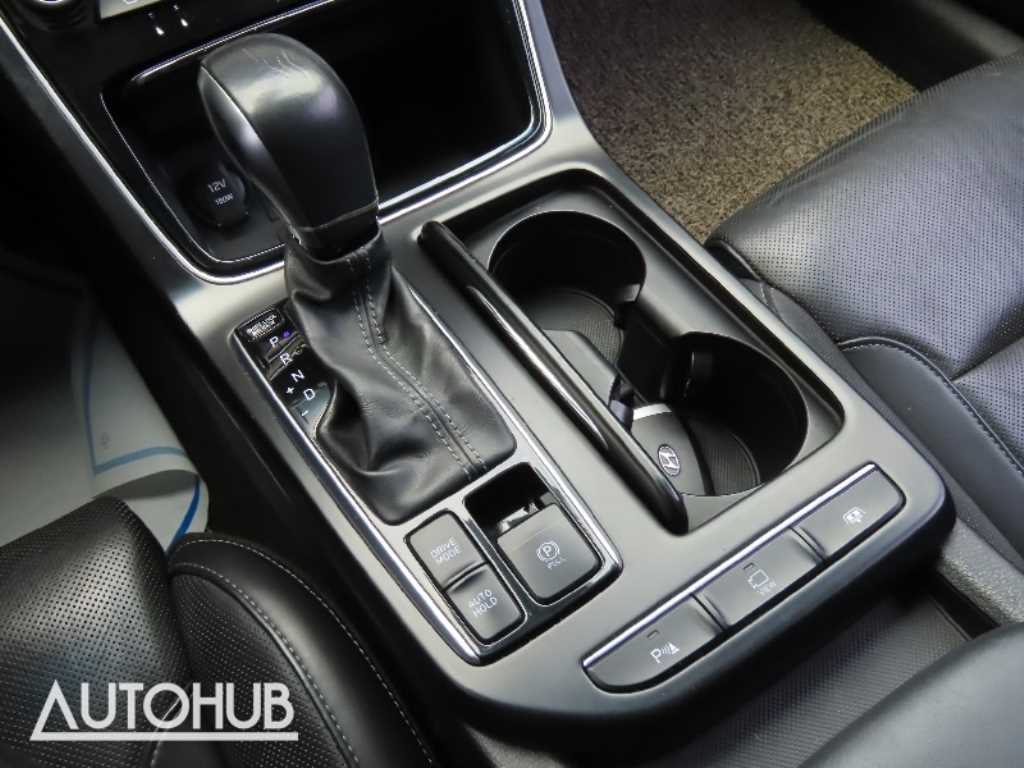 Hyundai Grandeur — photo 07