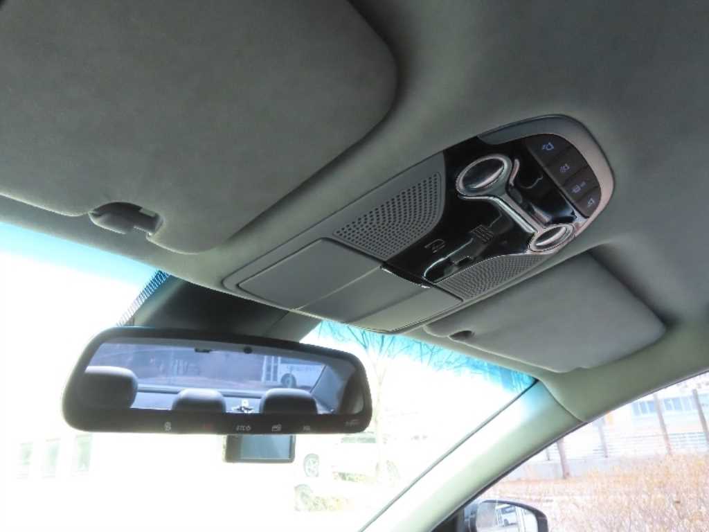 Hyundai Grandeur — photo 11