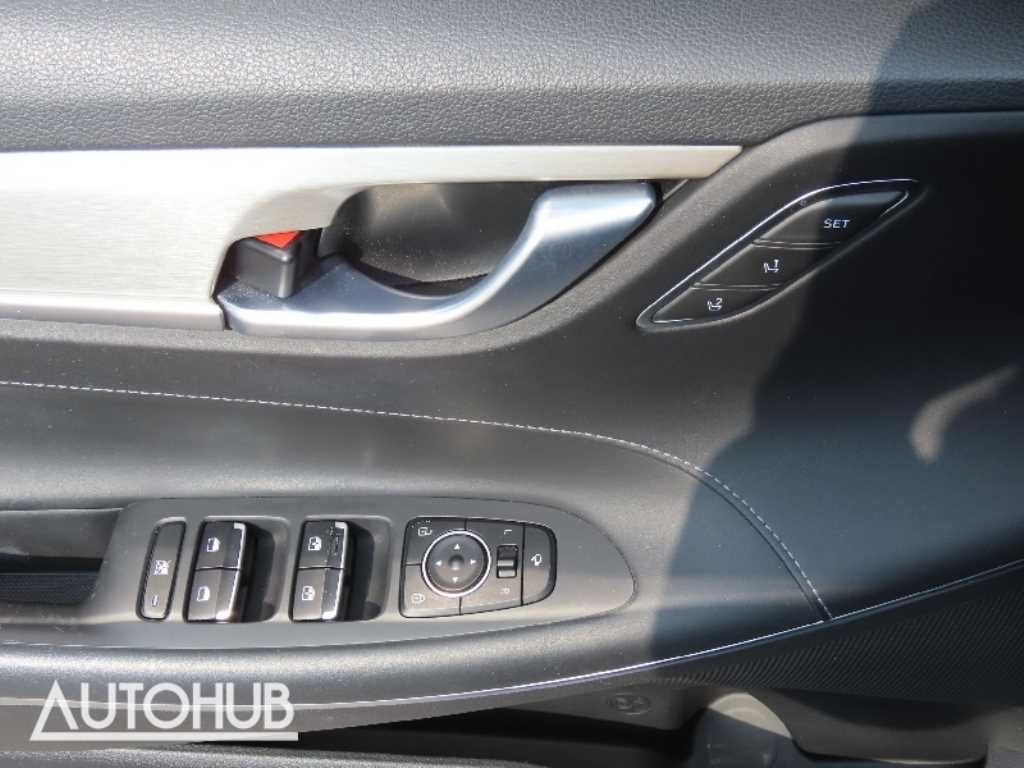 Hyundai Grandeur — photo 13