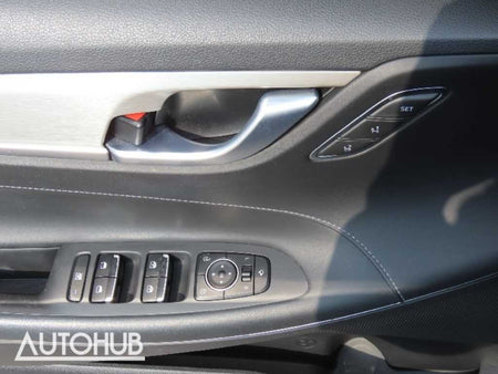 Hyundai Grandeur — photo 13