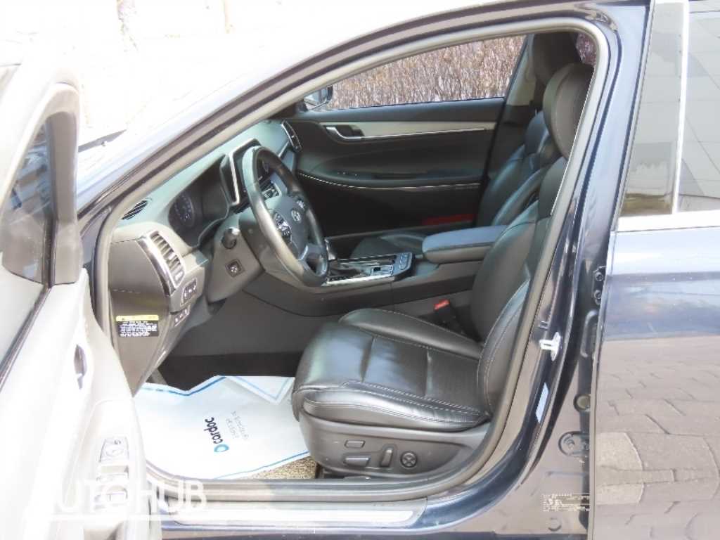 Hyundai Grandeur — photo 14