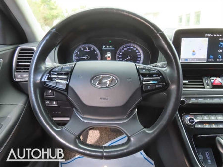 Hyundai Grandeur — photo 17