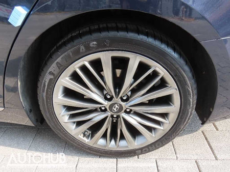 Hyundai Grandeur — photo 18