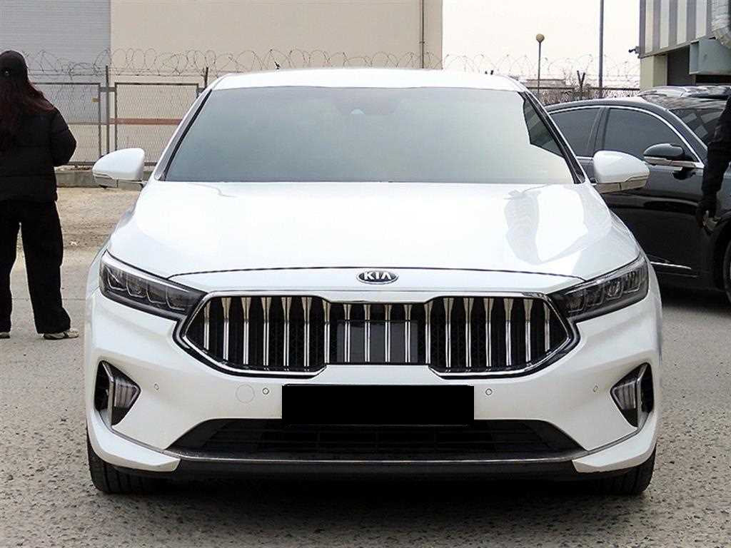Kia K7 — photo 01