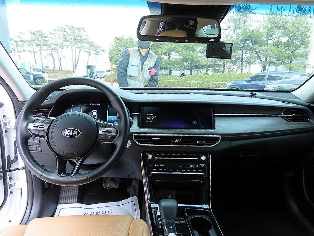 Kia K7 — photo 07