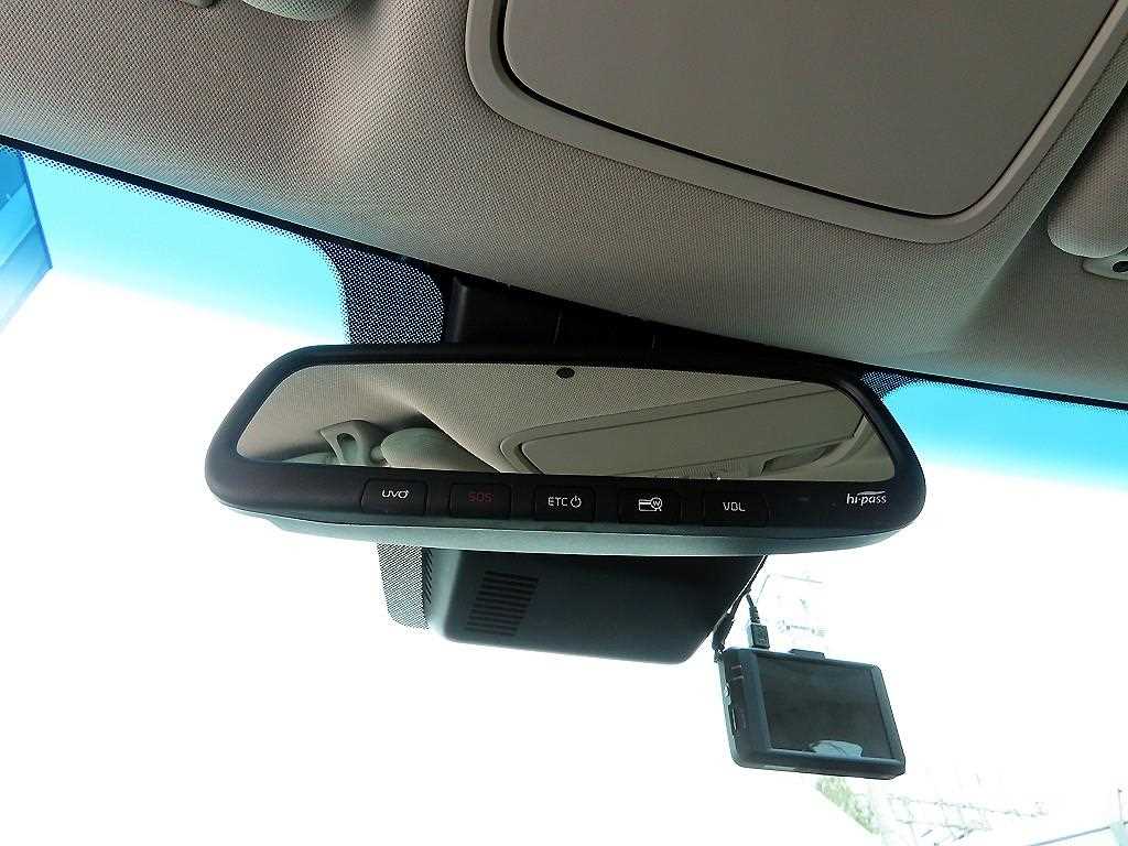 Kia K7 — photo 14
