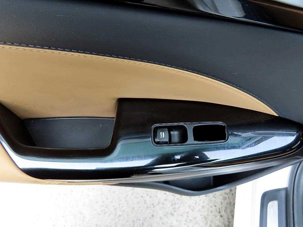 Kia K7 — photo 15