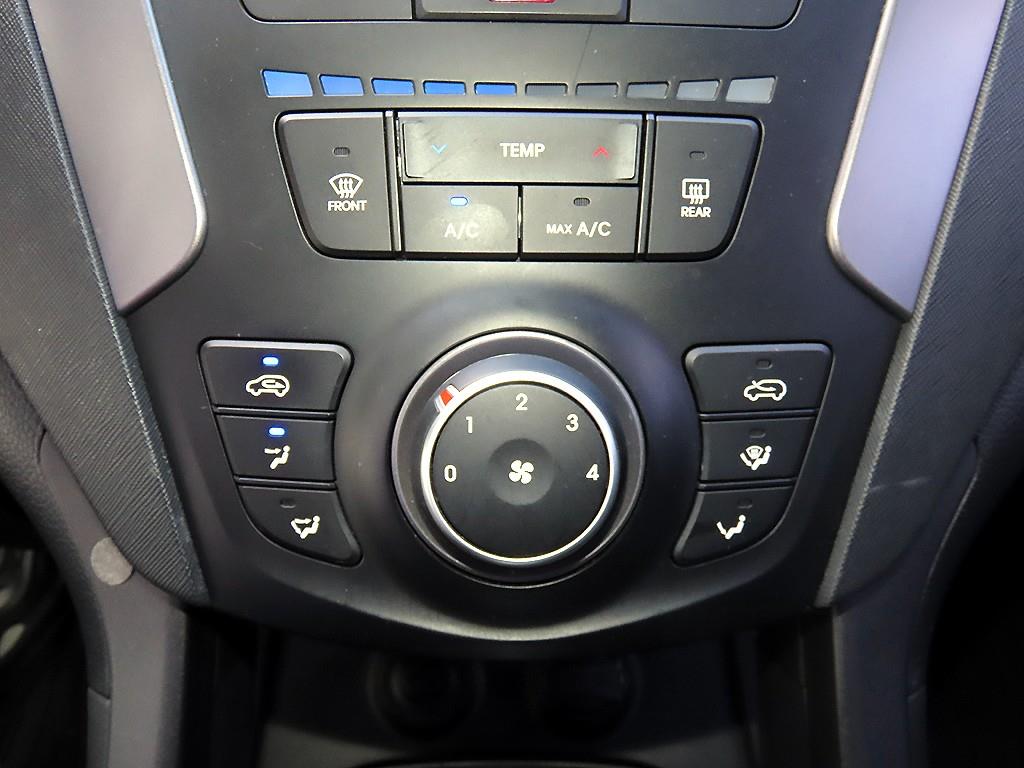 Hyundai Santafe — photo 13