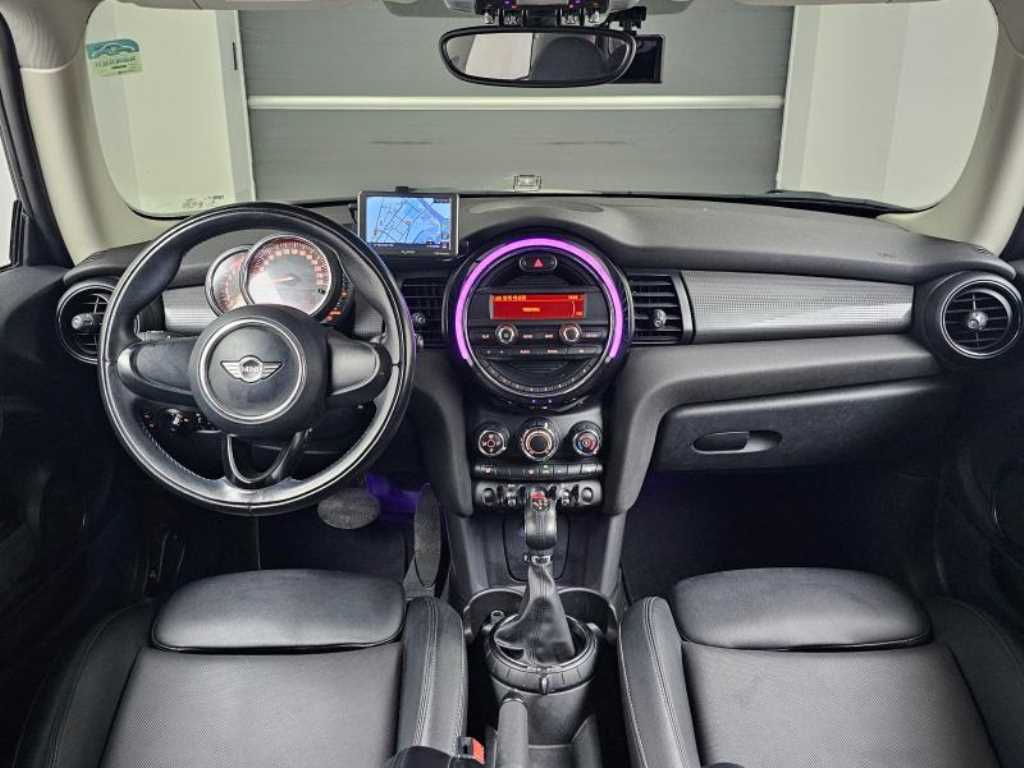 Mini Cooper — photo 07