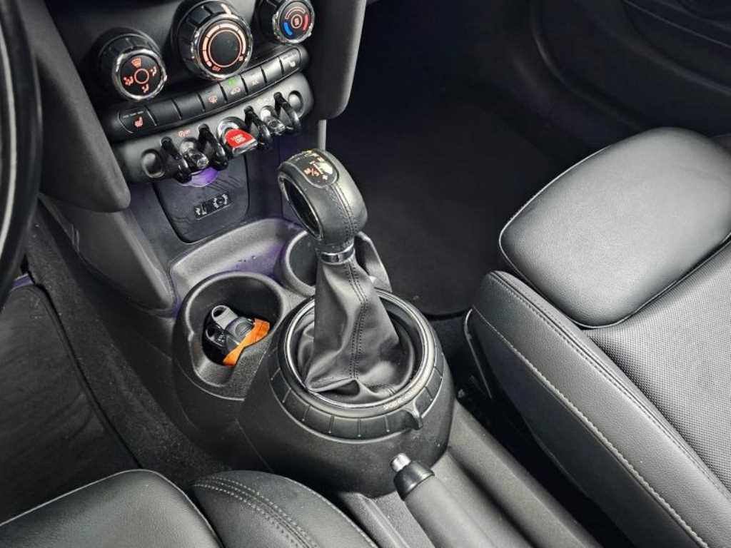 Mini Cooper — photo 09