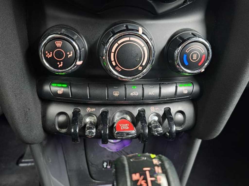 Mini Cooper — photo 17