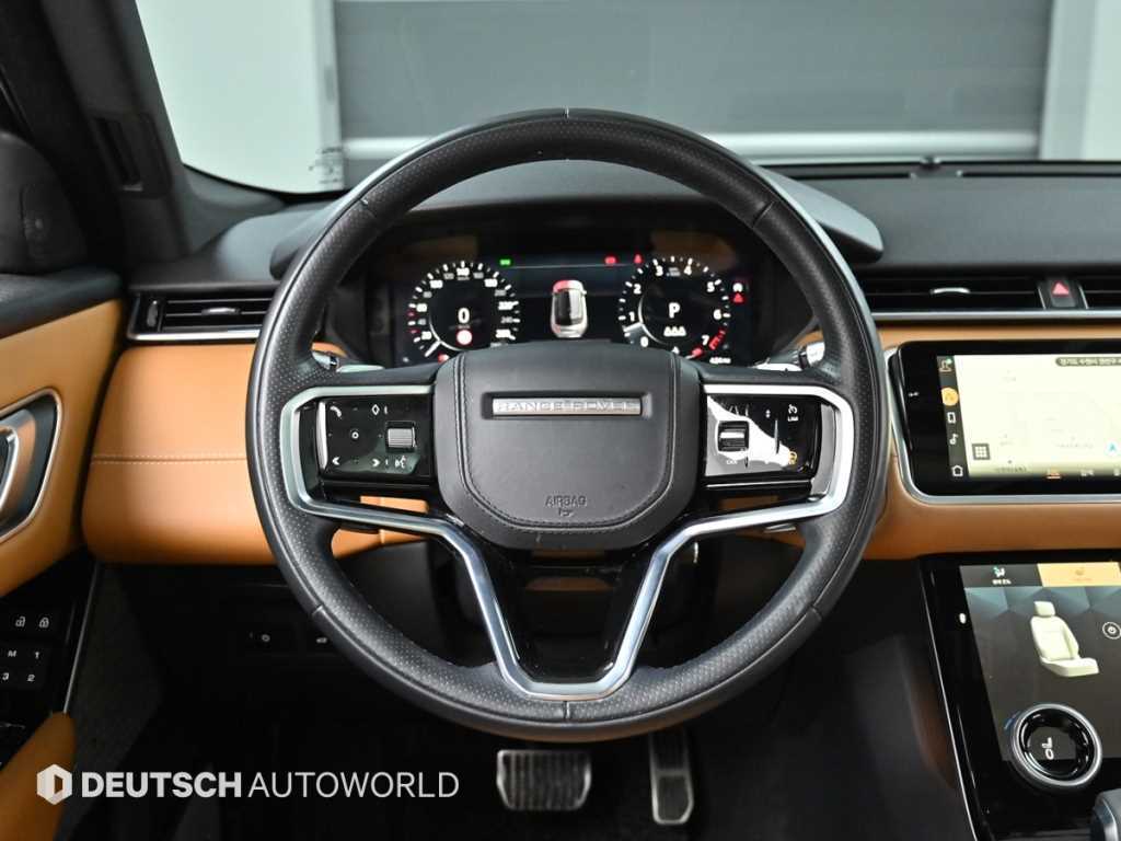 Land Rover Range Rover Velar — photo 13