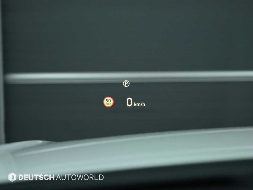Land Rover Range Rover Velar — photo 18