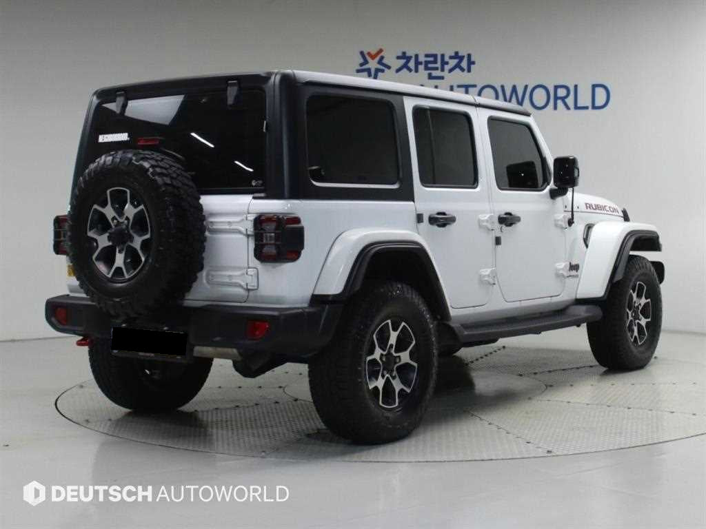 Jeep Wrangler — photo 02